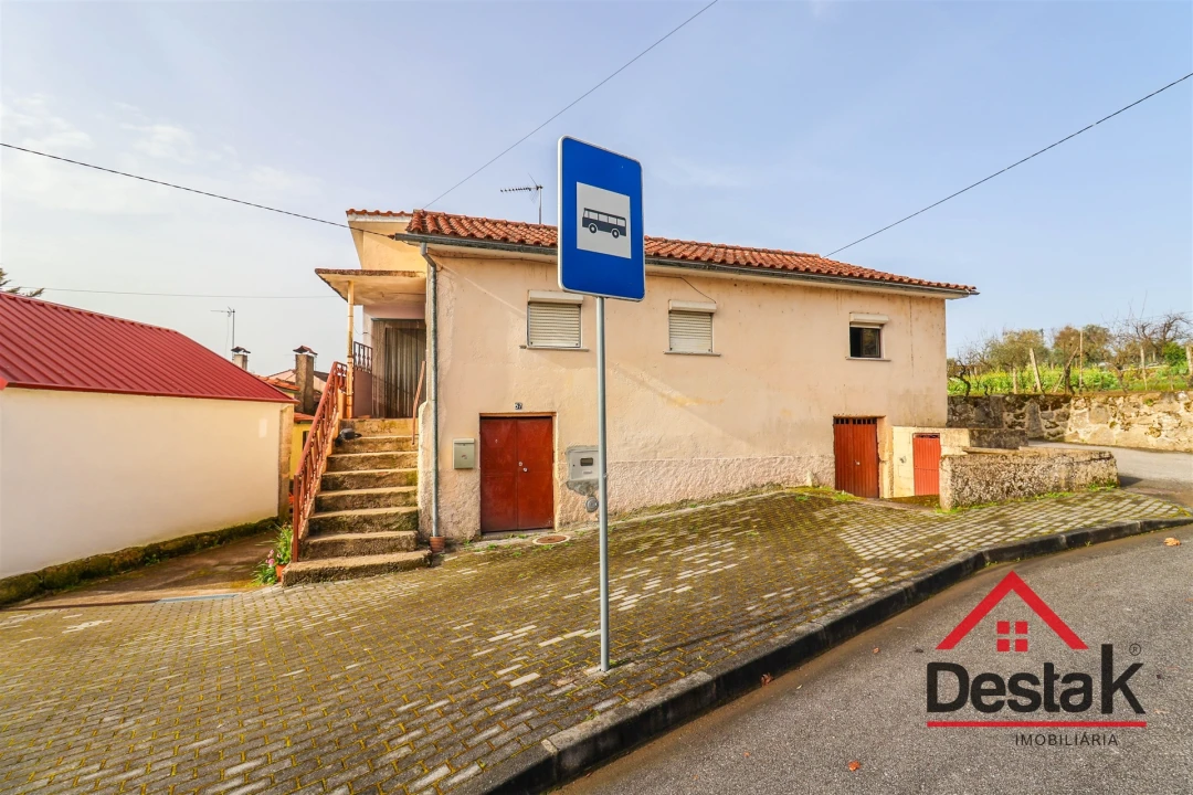 Moradia T2 para Venda em Povolide Foto 2