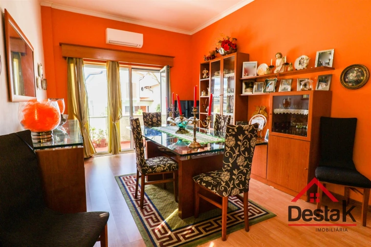 Apartamento T4 para Venda em Viseu Foto 5