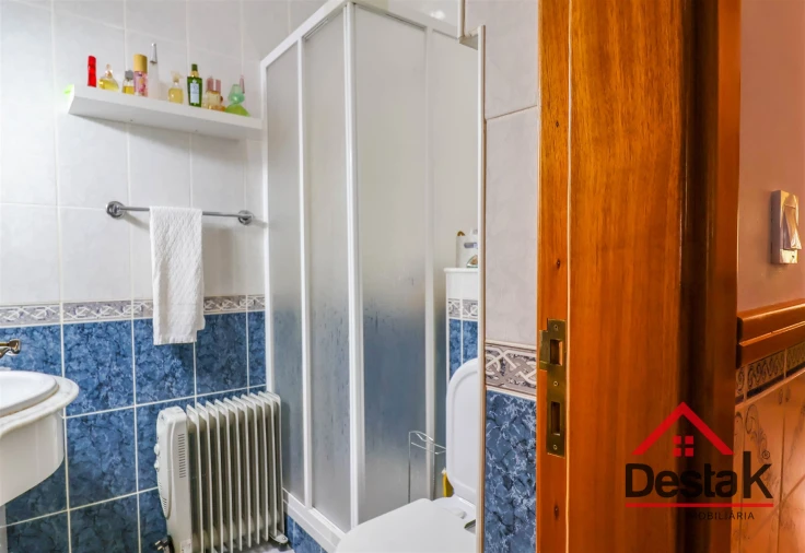 Apartamento T4 para Venda em Viseu Foto 11
