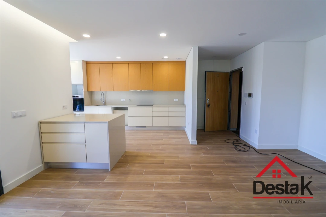 Apartamento T2 para Arrendamento em Viseu Foto 14