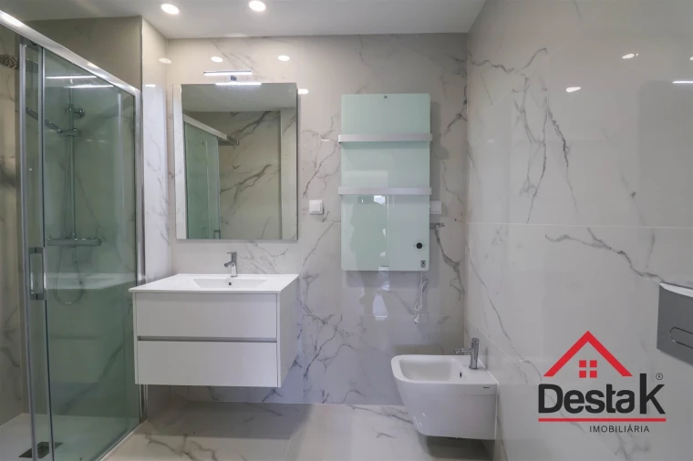 Apartamento T2 para Arrendamento em Viseu Foto 5