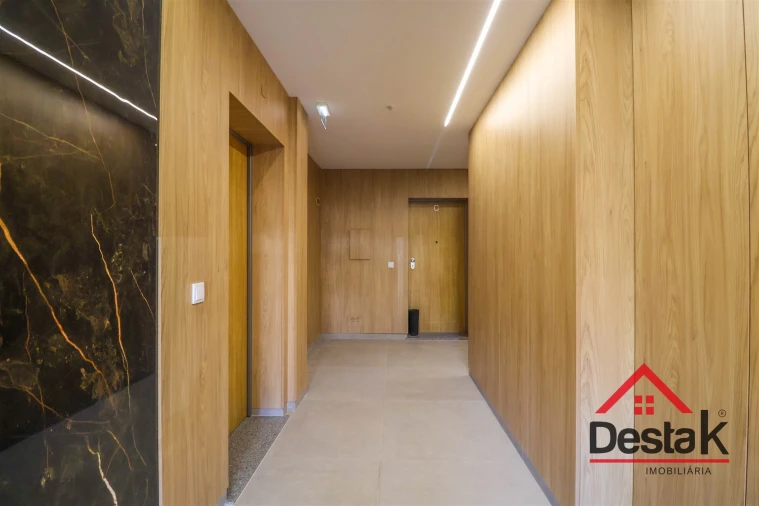 Apartamento T2 para Arrendamento em Viseu Foto 17