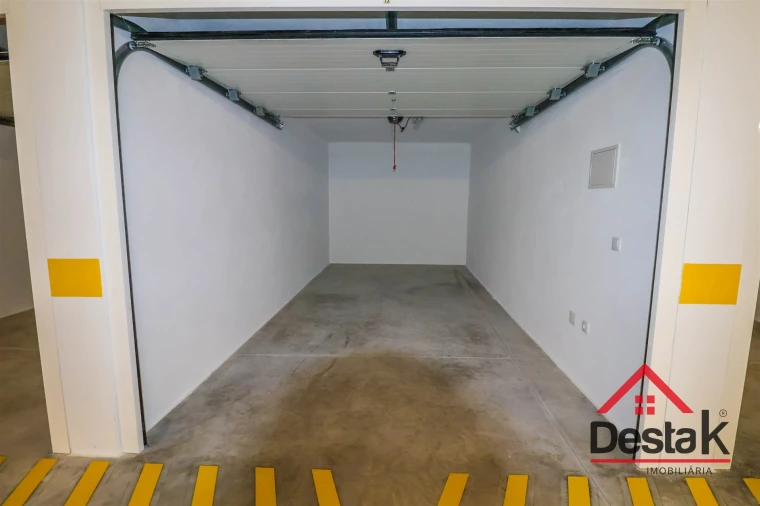 Apartamento T2 para Arrendamento em Viseu Foto 15