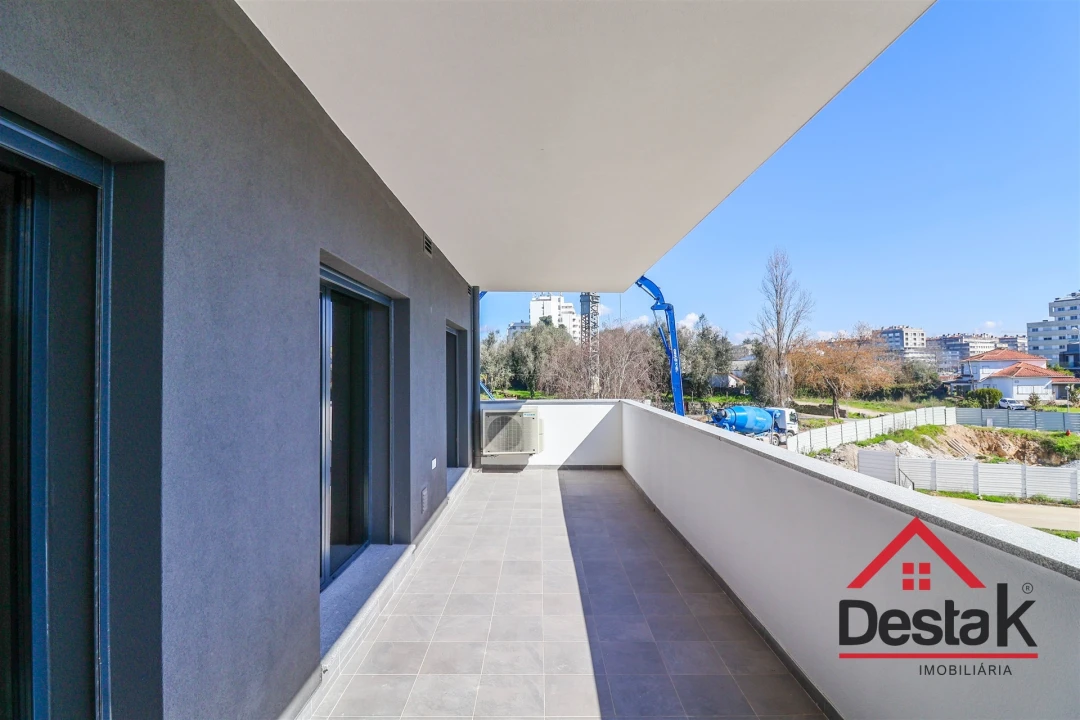 Apartamento T2 para Arrendamento em Viseu Foto 13