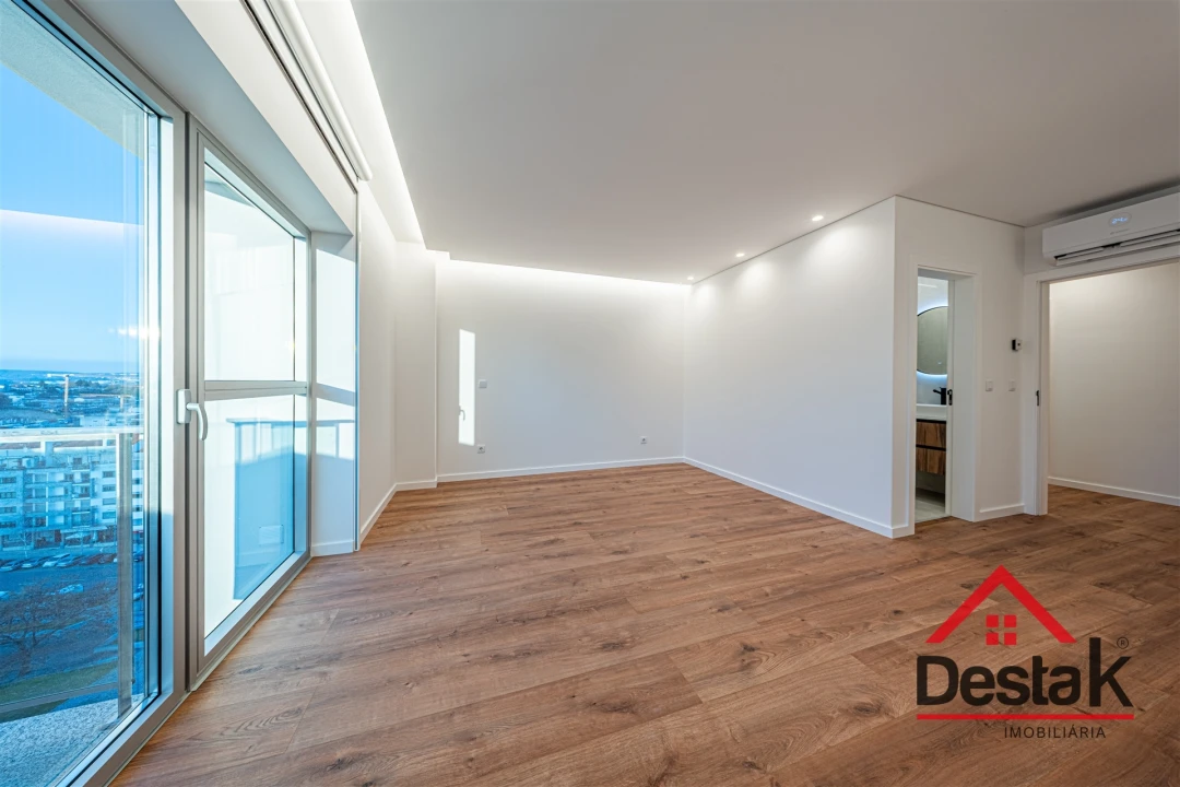 Apartamento T4 para Venda em Viseu Foto 19