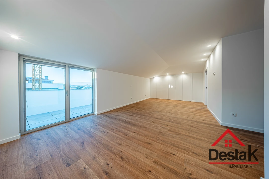 Apartamento T4 para Venda em Viseu Foto 22