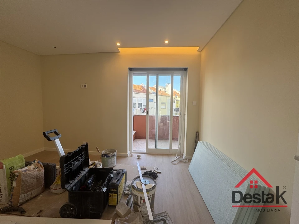 Apartamento T3 para Venda em Cacém e São Marcos Foto 6