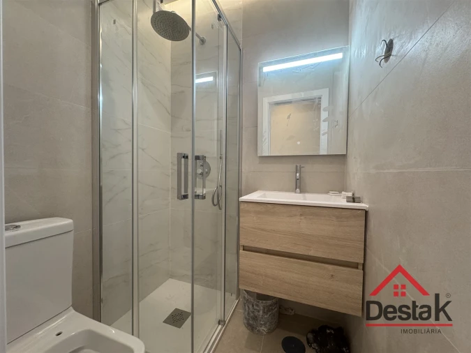 Apartamento T3 para Venda em Cacém e São Marcos Foto 13