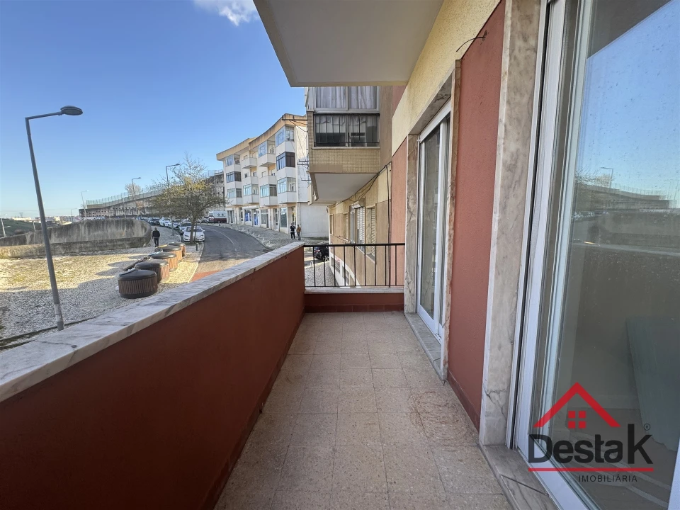 Apartamento T3 para Venda em Cacém e São Marcos Foto 9