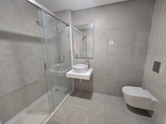 Apartamento T5 para Venda em Carnaxide e Queijas Foto 39