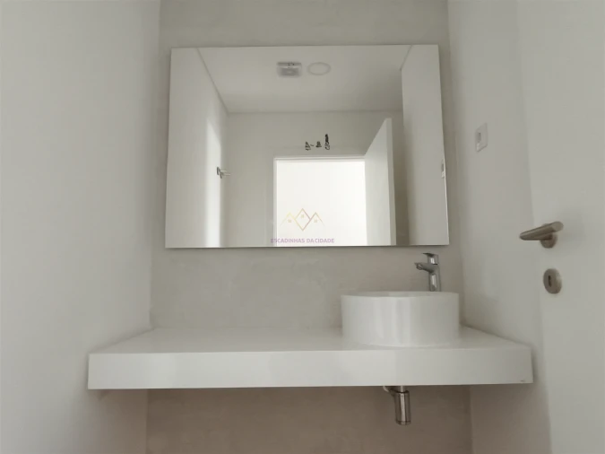 Apartamento T5 para Venda em Carnaxide e Queijas Foto 40