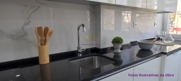 Apartamento T3 para Venda em Benfica