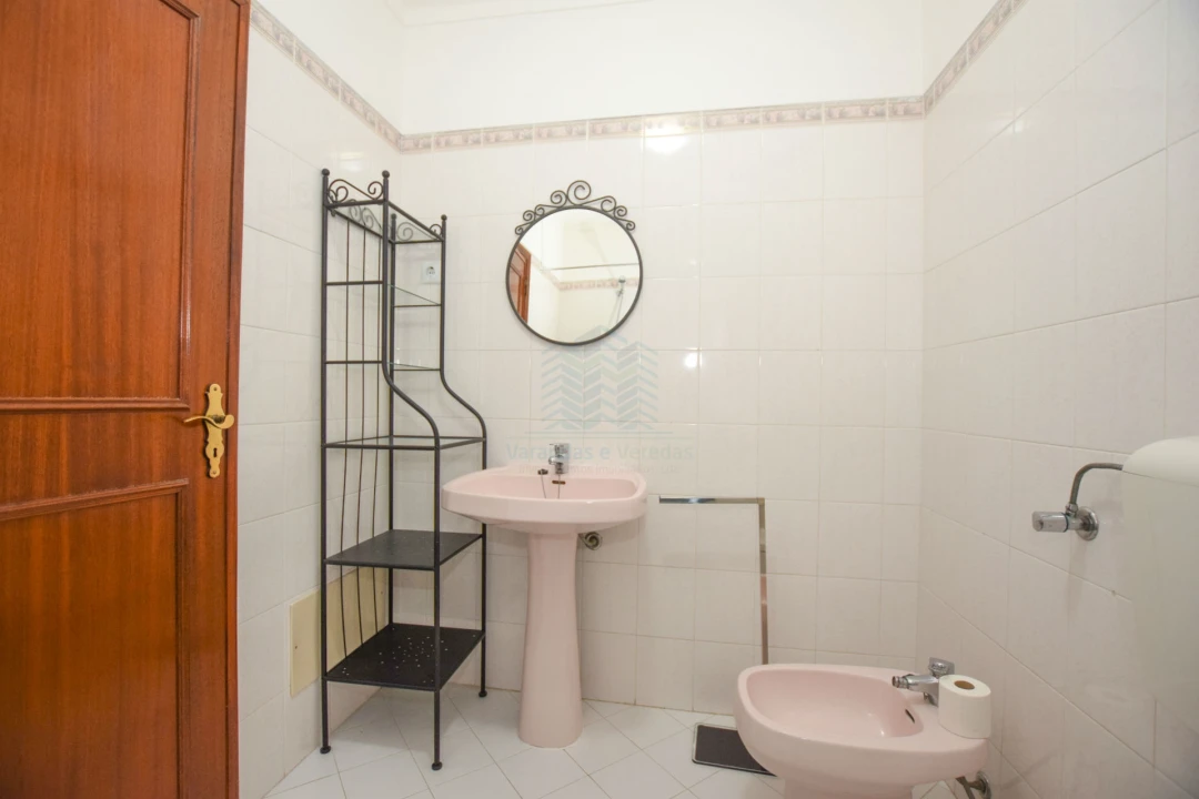 Apartamento T2 para Arrendamento em Torres Novas (São Pedro), Lapas e Ribeira Branca Foto 24