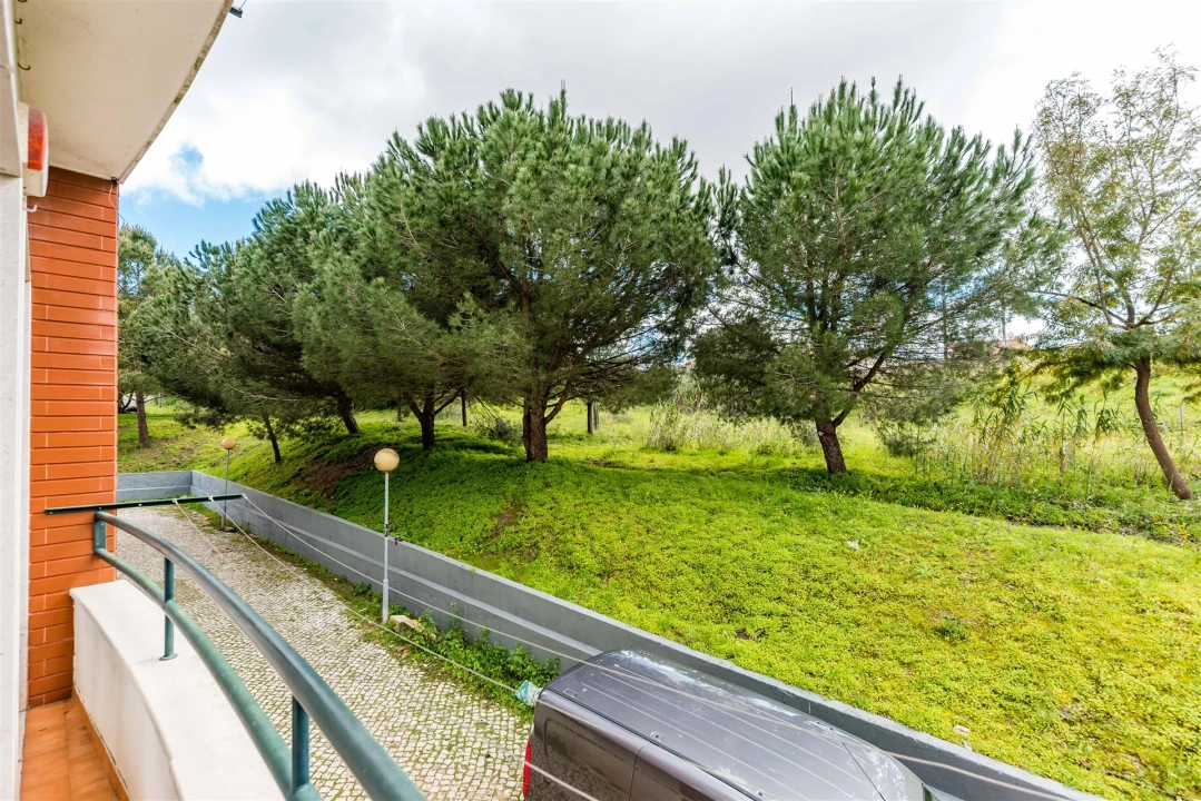 Apartamento T1 para Venda em Laranjeiro e Feijó Foto 7