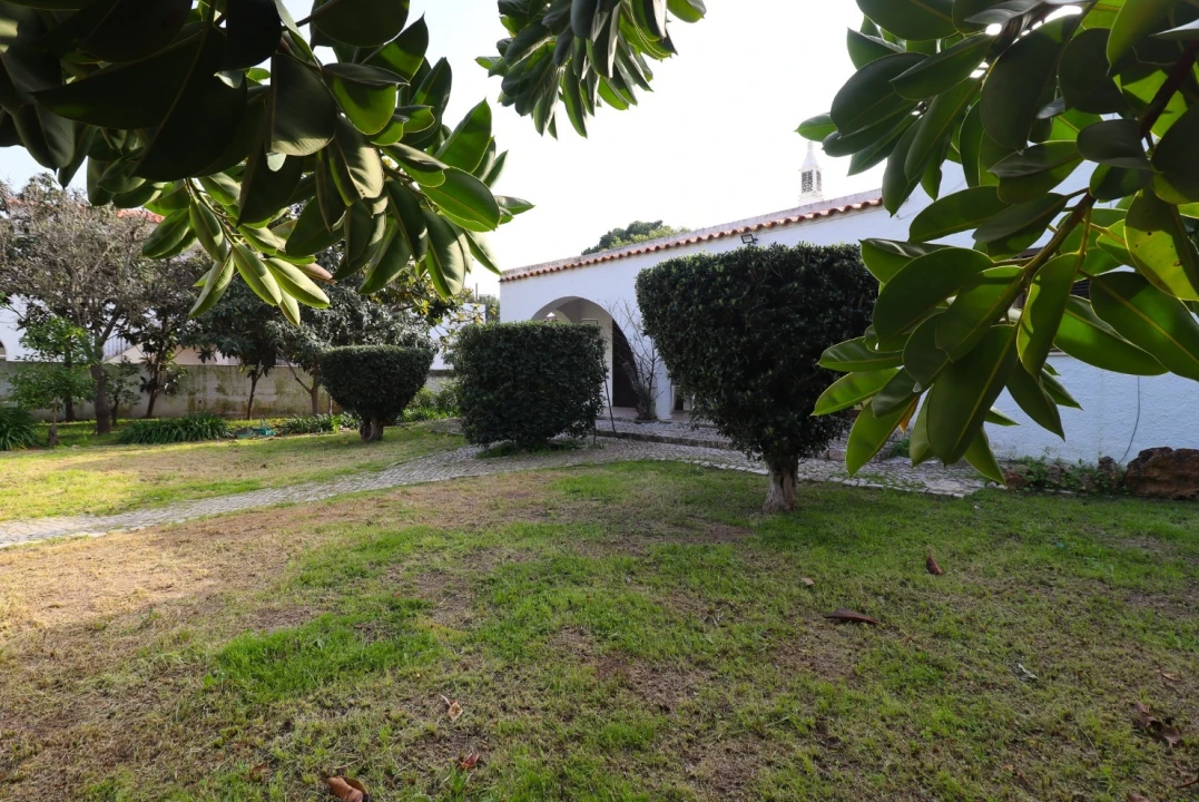 Moradia T3 para Venda em Quarteira Foto 33