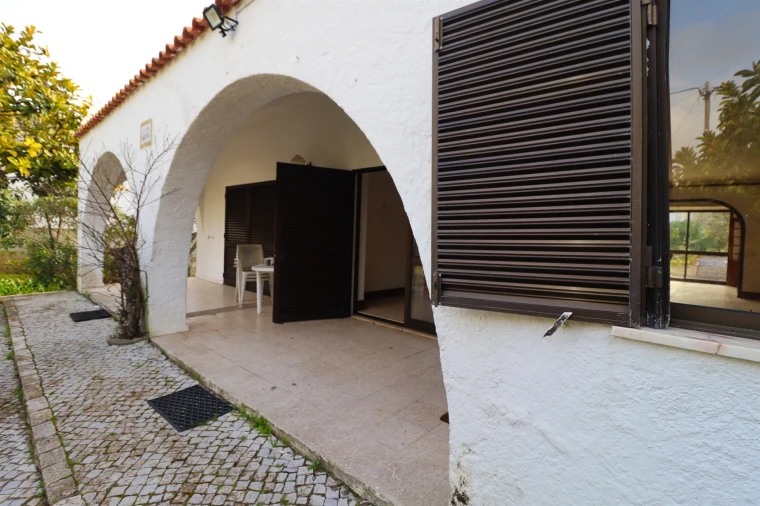 Moradia T3 para Venda em Quarteira Foto 5