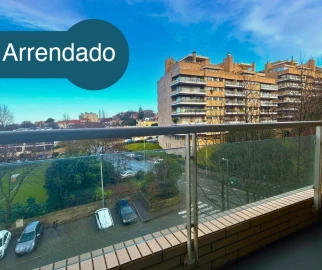 Apartamento T1 para Arrendamento em Aldoar, Foz do Douro e Nevogilde
