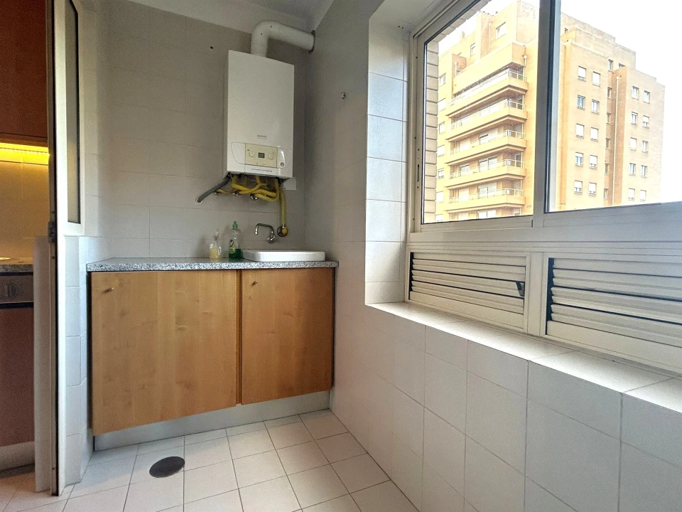 Apartamento T1 para Arrendamento em Aldoar, Foz do Douro e Nevogilde Foto 13