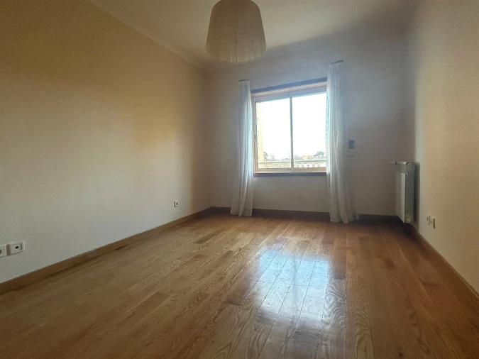 Apartamento T1 para Arrendamento em Aldoar, Foz do Douro e Nevogilde Foto 16