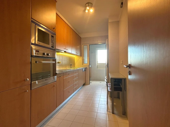 Apartamento T1 para Arrendamento em Aldoar, Foz do Douro e Nevogilde Foto 10