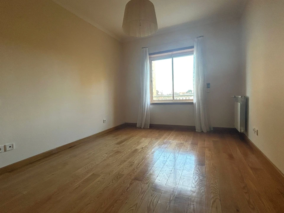 Apartamento T1 para Arrendamento em Aldoar, Foz do Douro e Nevogilde Foto 16
