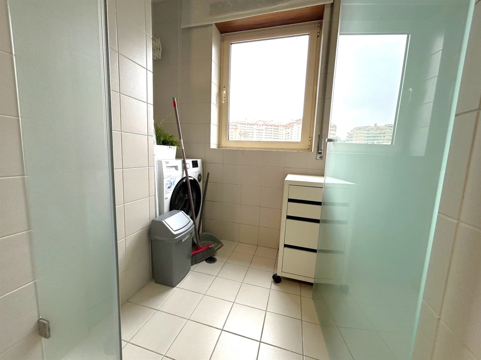 Apartamento T1 para Arrendamento em Aldoar, Foz do Douro e Nevogilde Foto 7