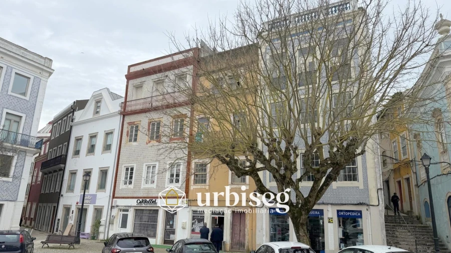 Moradia T6 para Venda em Buarcos Foto 6