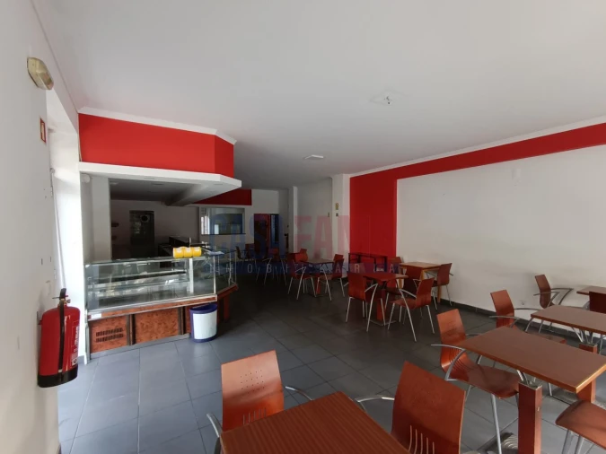 Negócio para Venda em Braga (Maximinos, Sé e Cividade) Foto 2