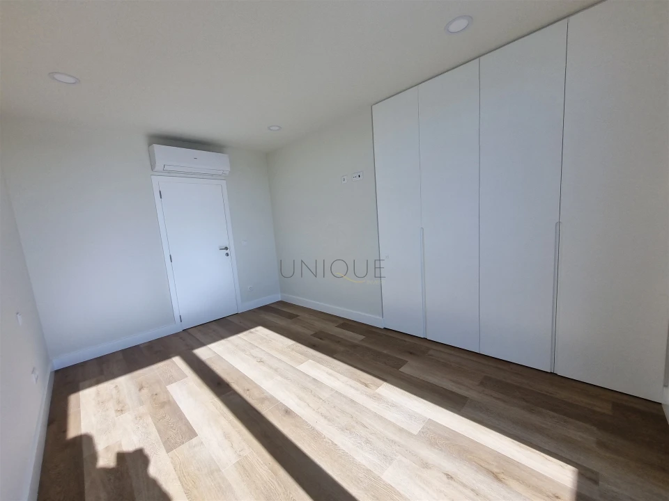 Moradia T4 para Venda em Aradas Foto 31