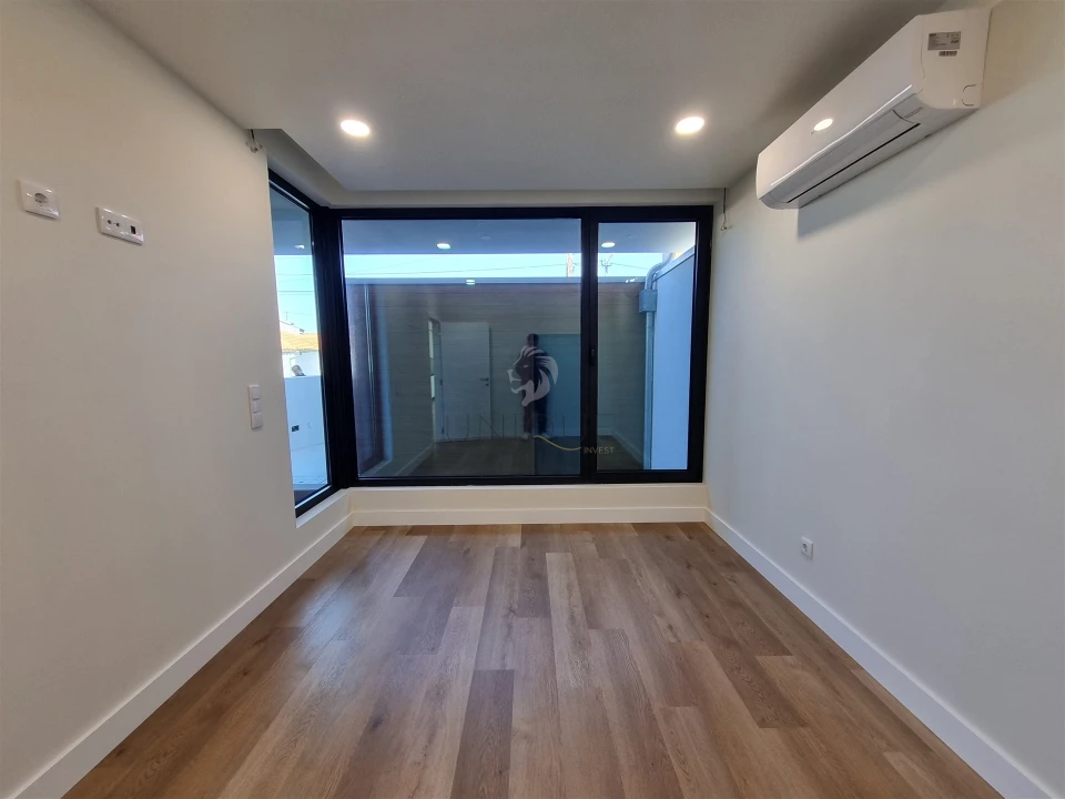 Moradia T4 para Venda em Aradas Foto 8