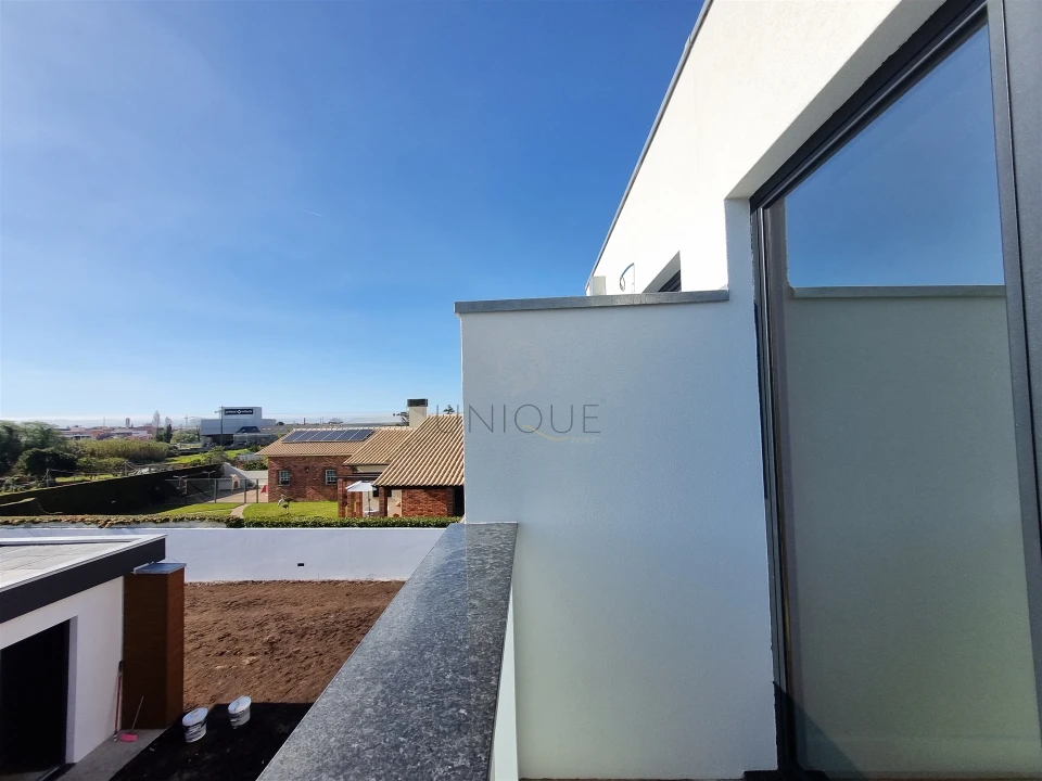 Moradia T4 para Venda em Aradas Foto 37