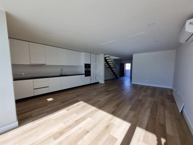 Moradia T4 para Venda em Aradas Foto 16