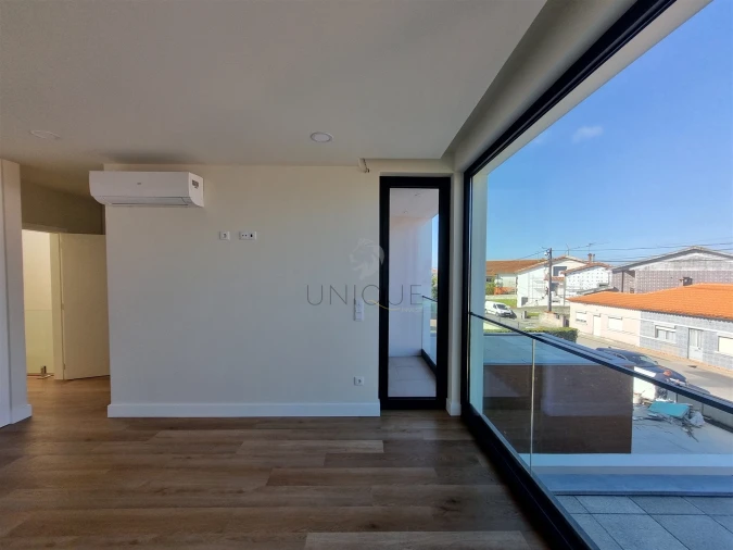 Moradia T4 para Venda em Aradas Foto 52