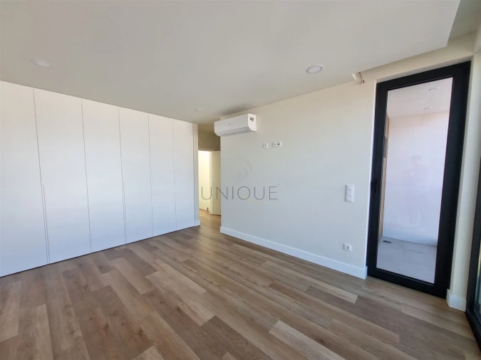 Moradia T4 para Venda em Aradas Foto 51