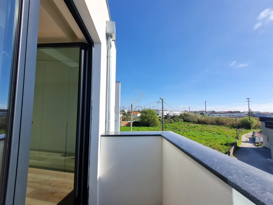 Moradia T4 para Venda em Aradas Foto 36