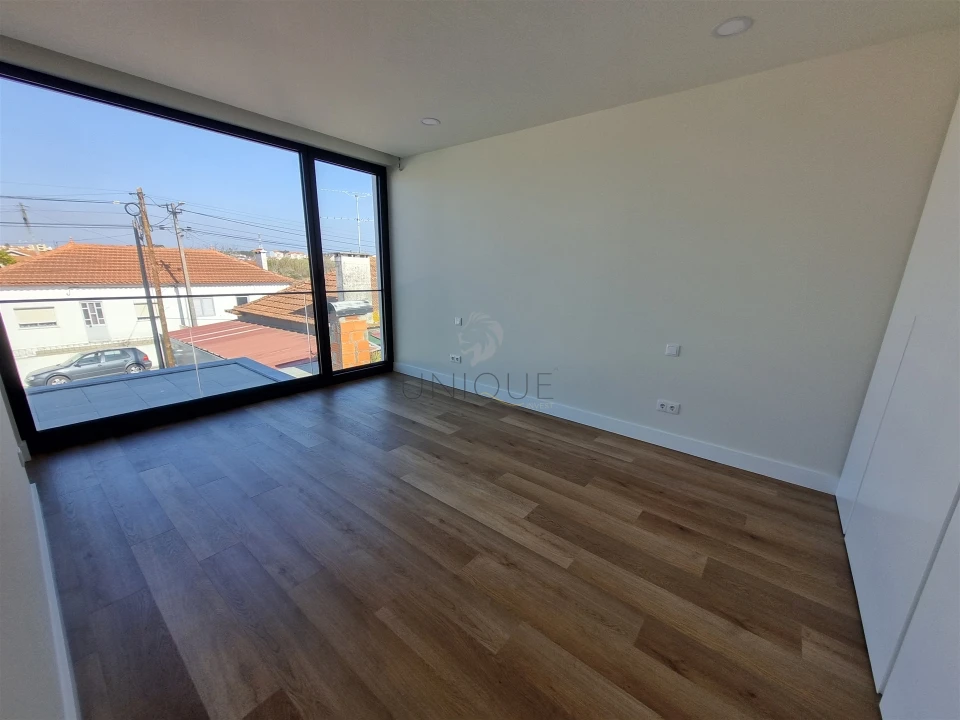 Moradia T4 para Venda em Aradas Foto 47