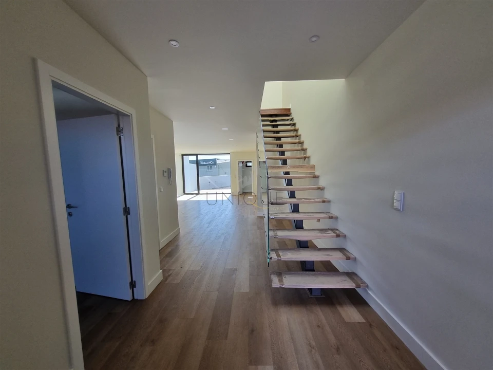 Moradia T4 para Venda em Aradas Foto 6