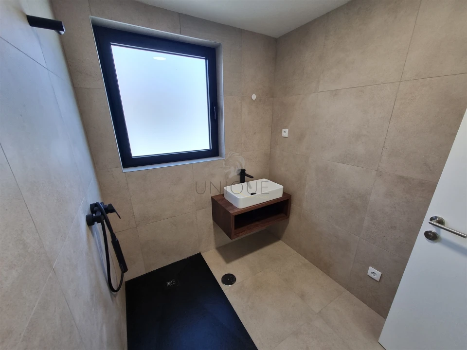 Moradia T4 para Venda em Aradas Foto 8