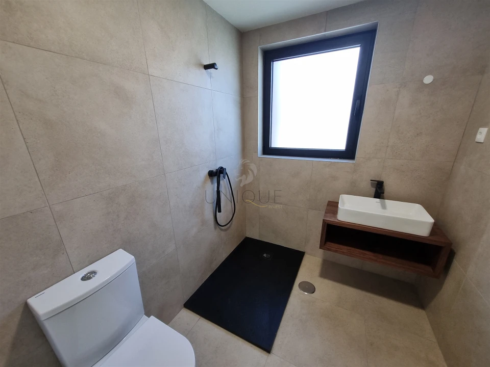 Moradia T4 para Venda em Aradas Foto 9