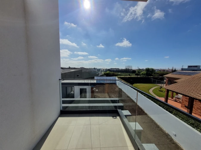 Moradia T4 para Venda em Aradas Foto 50