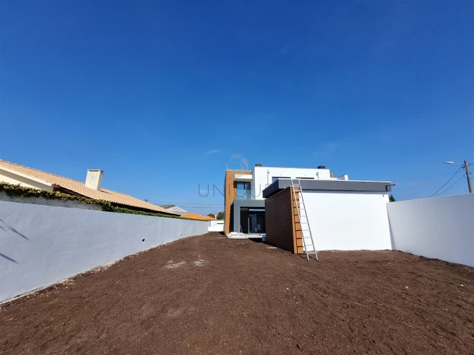 Moradia T4 para Venda em Aradas Foto 74