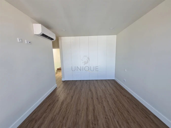 Moradia T4 para Venda em Aradas Foto 30