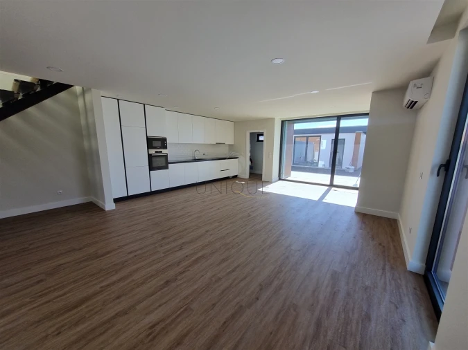 Moradia T4 para Venda em Aradas Foto 12