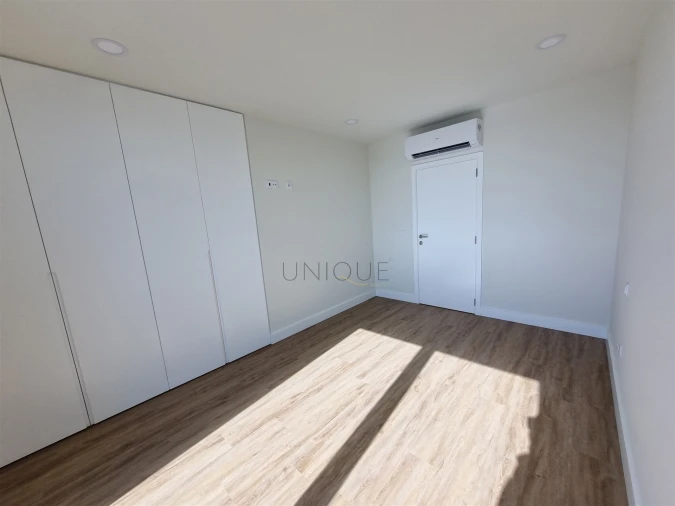 Moradia T4 para Venda em Aradas Foto 48