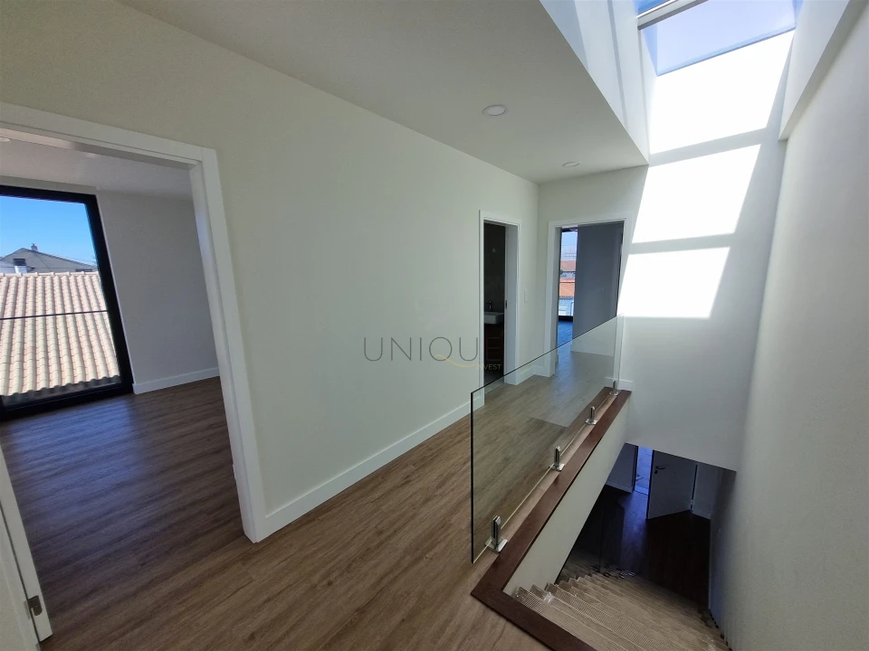 Moradia T4 para Venda em Aradas Foto 20