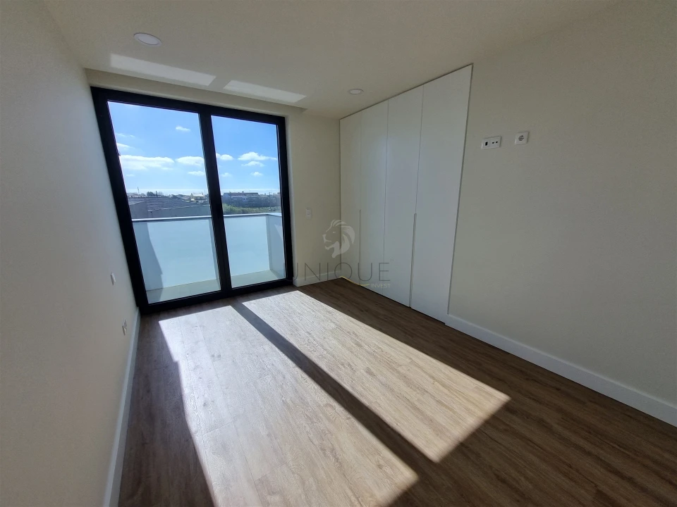 Moradia T4 para Venda em Aradas Foto 35