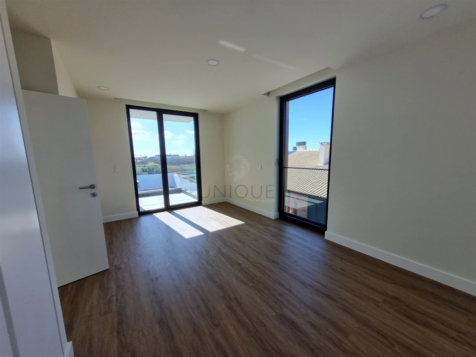 Moradia T4 para Venda em Aradas Foto 24