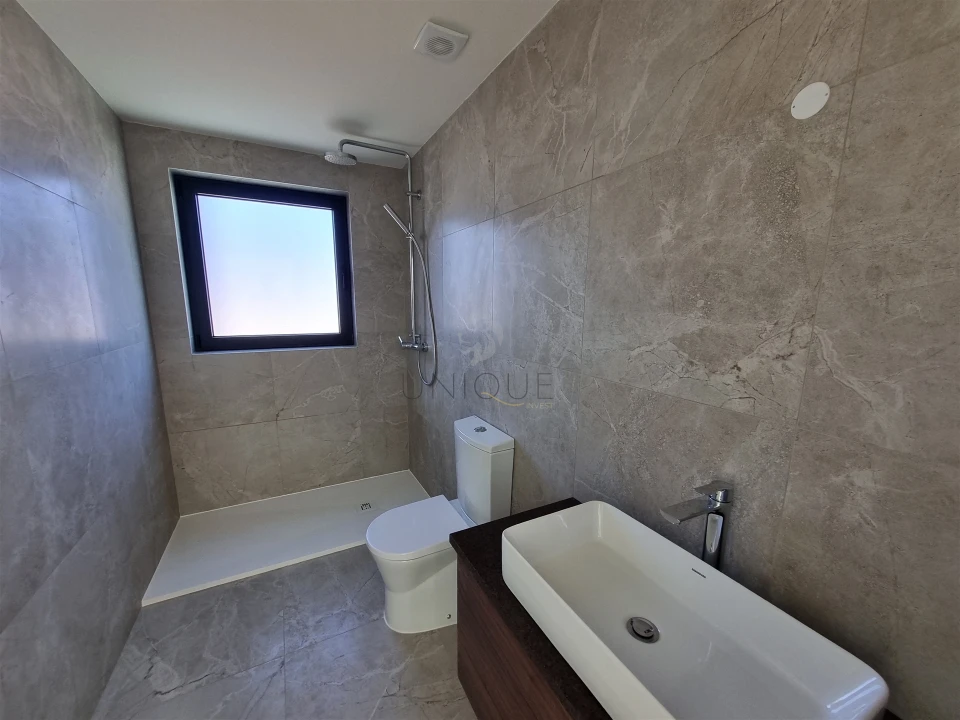 Moradia T4 para Venda em Aradas Foto 53