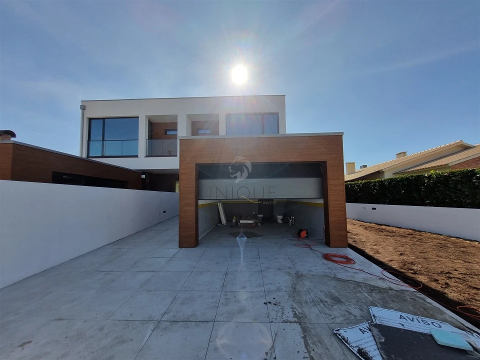 Moradia T4 para Venda em Aradas Foto 80