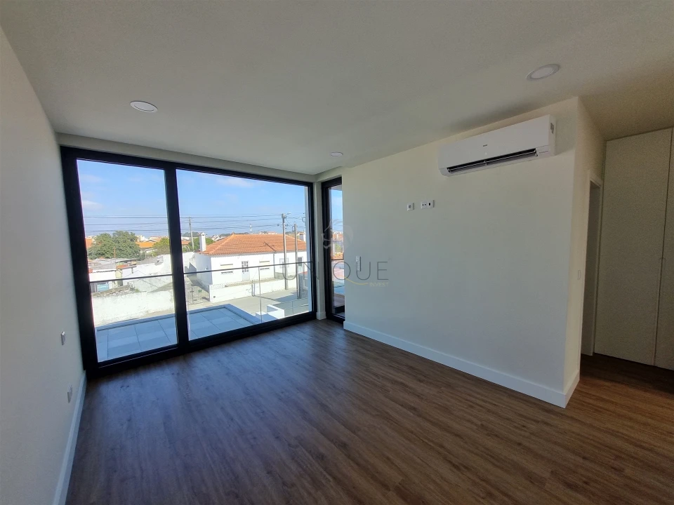 Moradia T4 para Venda em Aradas Foto 25